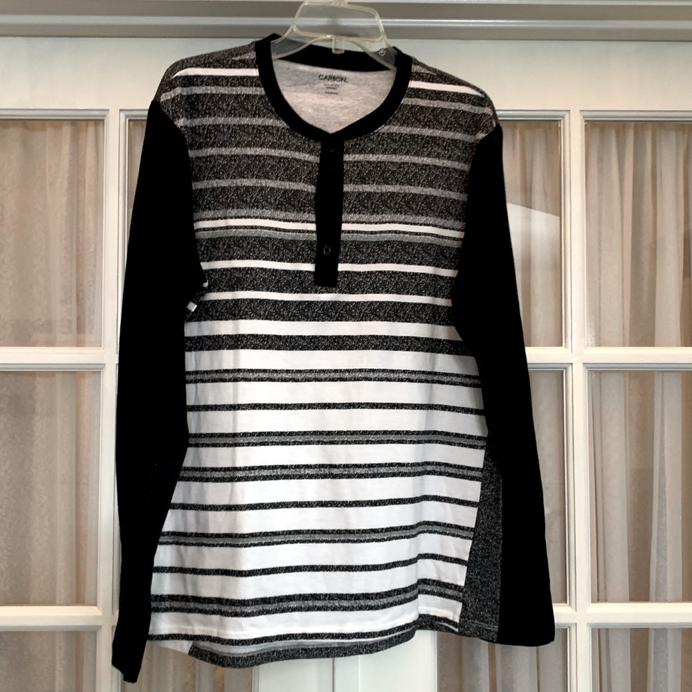 Carbon black & gray long sleeve Henley Size M